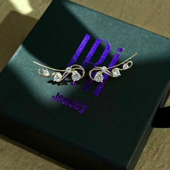 Melody ear climbers with CZ diamonds - 14K Gold - Picture 2 of 3